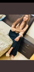 Call Girls in Season Inn Karachi